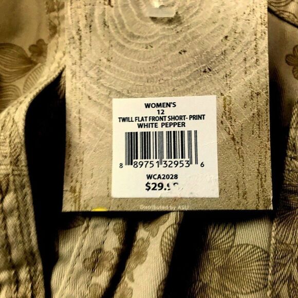 Field and Stream Womens Khaki Floral Print Shorts Twill Flat Front Sz 12 NEW - Picture 4 of 4